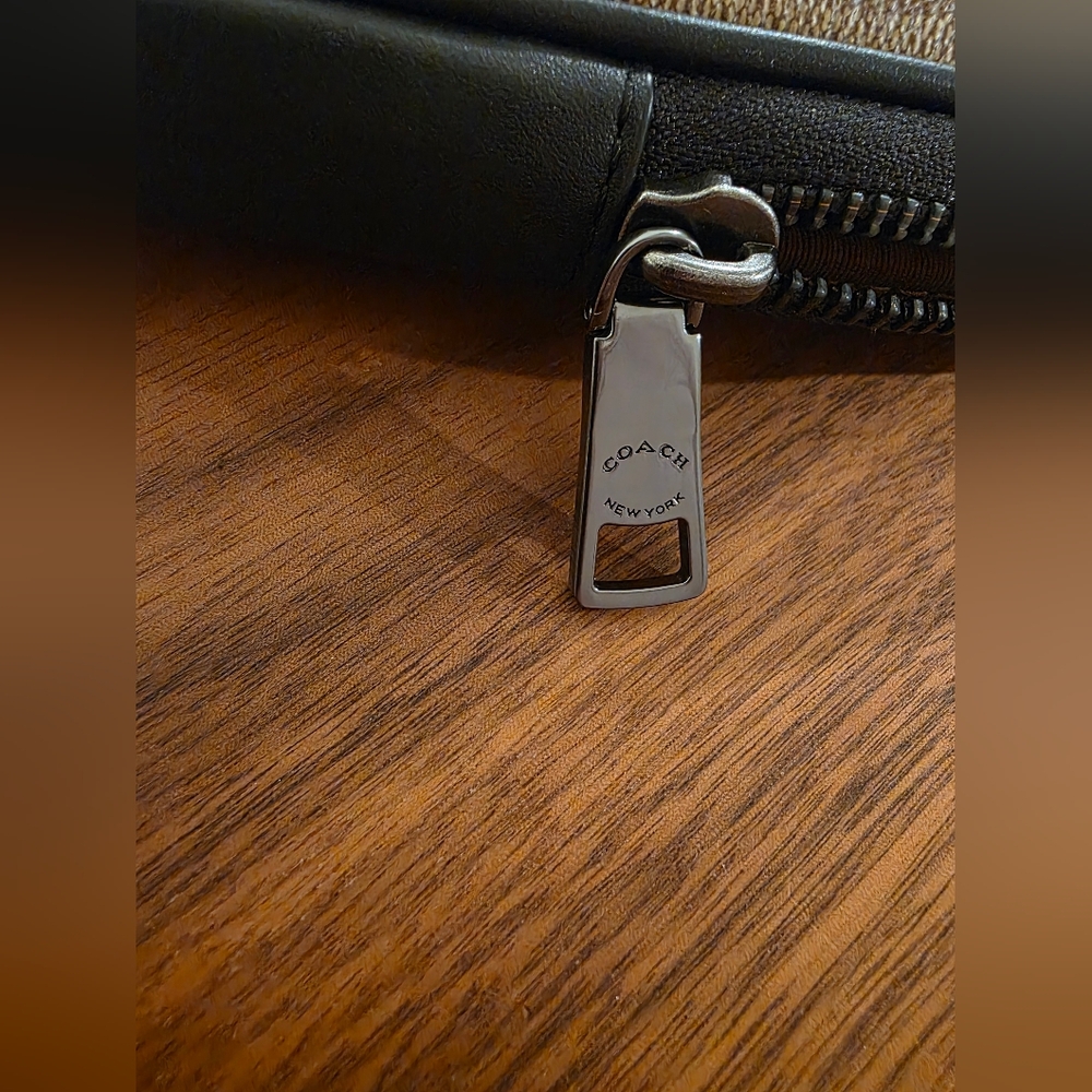 Coach ADEN crossbody Bag In Signature Canvas - Picture 4 of 12